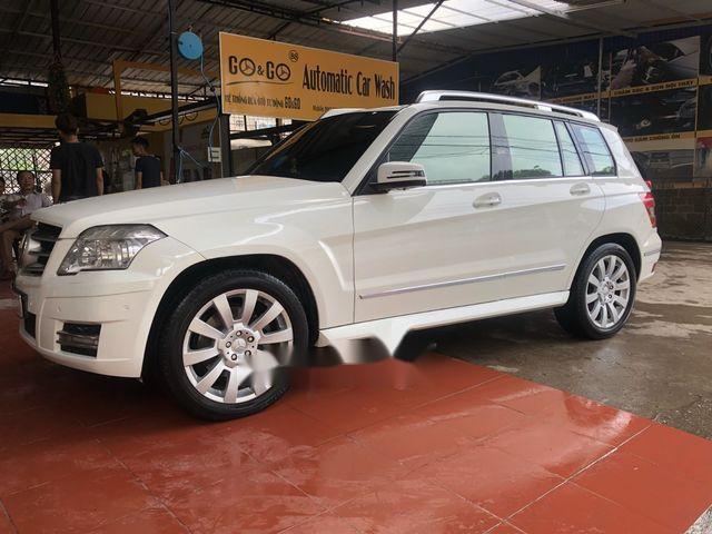 Mercedes-Benz GLK Class   2009 - Cần bán xe Mercedes sản xuất năm 2009, màu trắng, giá tốt