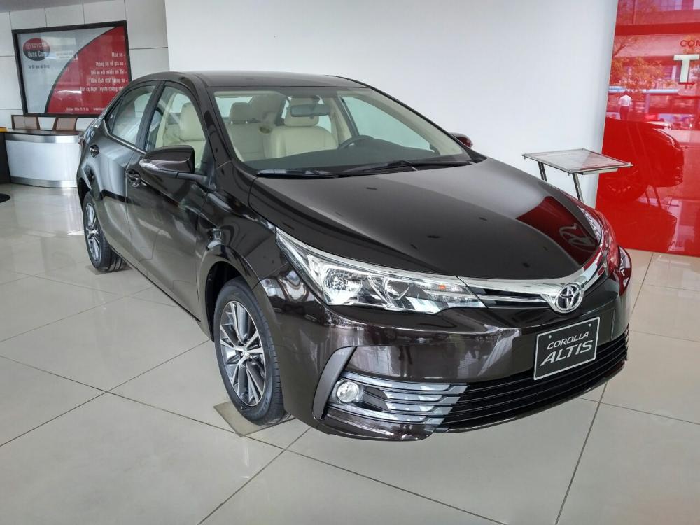 Toyota Corolla altis 1.8G CVT 2018 - Bán Toyota Corolla Altis 1.8G CVT 2018 - màu nâu, bản full option - Xe giao ngay. Hotline: 0898.16.8118