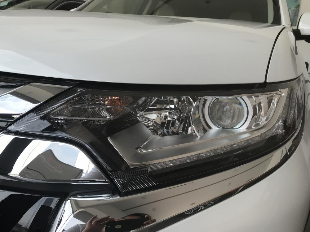 Mitsubishi Outlander 2.0 STD 2018 - Bán Mitsubishi Outlander 2.0 STD 808 triệu, hỗ trợ giá tốt nhất Hà Nội