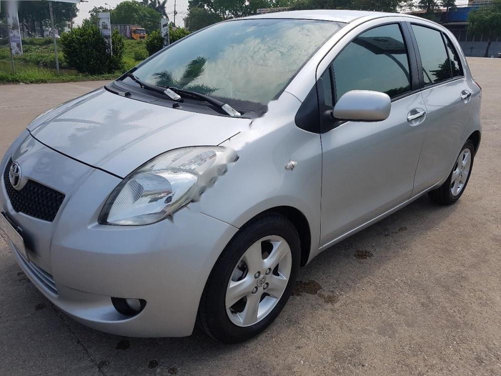 Toyota Yaris 1.3 AT 2008 - Bán xe Toyota Yaris 1.3 AT năm sản xuất 2008, màu bạc, nhập khẩu nguyên chiếc xe gia đình