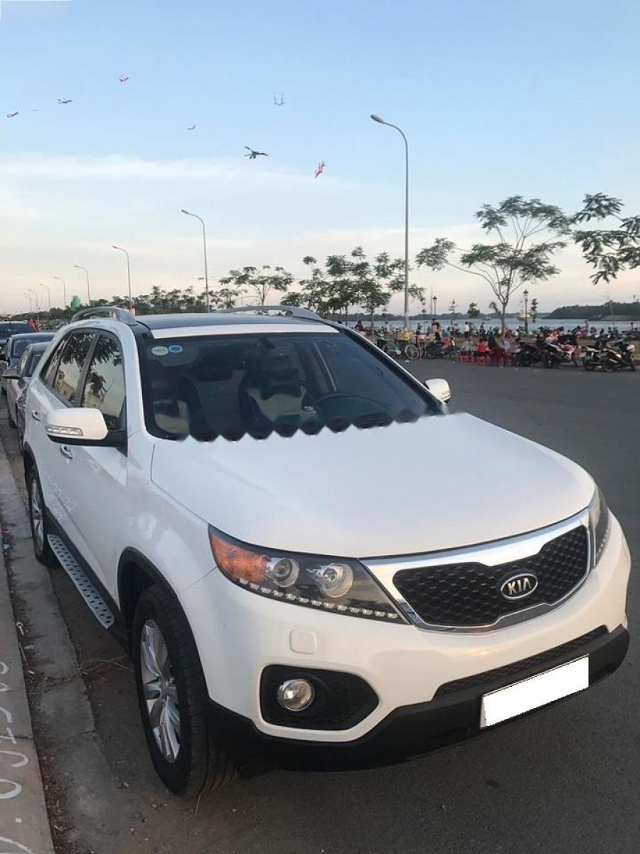 Kia Sorento GMT 2.4L 2WD 2013 - Bán xe Kia Sorento MT năm 2013, màu trắng
