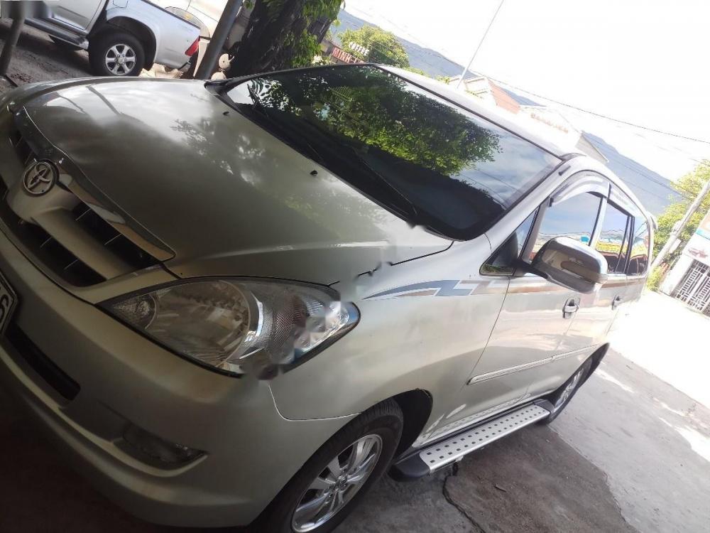 Toyota Innova 2.0 TM 2007 - Cần bán lại xe Toyota Innova 2.0 MT 2007, màu bạc chính chủ, giá chỉ 255 triệu