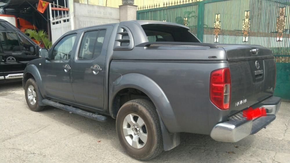 Nissan Navara LE 2011 - Xe gia đình cần bán( đổi) ô tô Nissan Navara LE 2011, màu xám (ghi), nhập khẩu nguyên chiếc