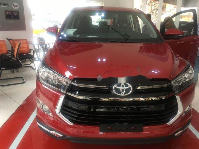 Toyota Innova  2.0  2018 - Cần bán xe Toyota Innova 2.0 sản xuất năm 2018, màu đỏ, giá tốt