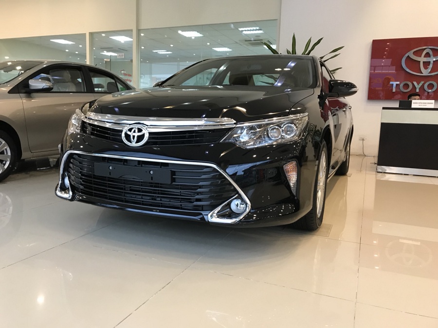 Toyota Camry 2.5Q 2018 - Bán Camry 2.5Q màu đen - Model 2018 - Ưu đãi lớn, trả góp 90%, nhận xe ngay. Hotline: 0898.16.8118