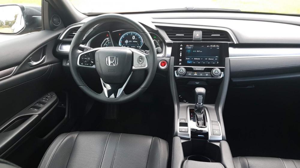 Honda Civic 2018 - Bán xe Honda Civic 2018 giá tốt nhất, giao xe ngay, khuyến mại lớn - 0986 944 123