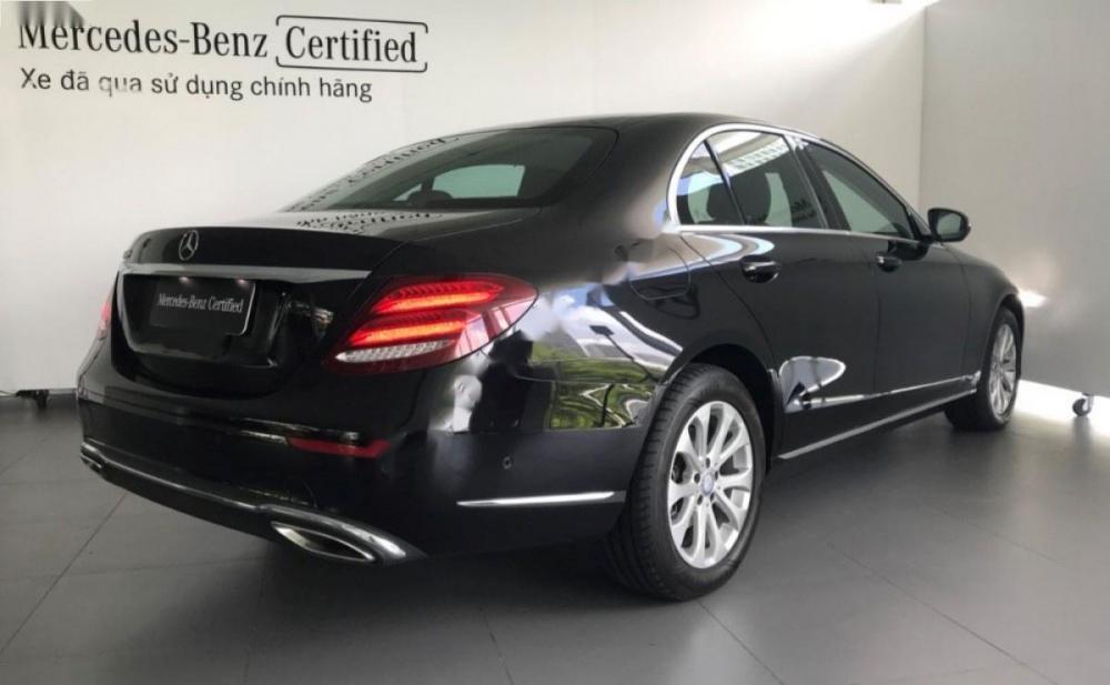 Mercedes-Benz E class E200 2016 - Cần bán xe Mercedes E200 2016, màu đen