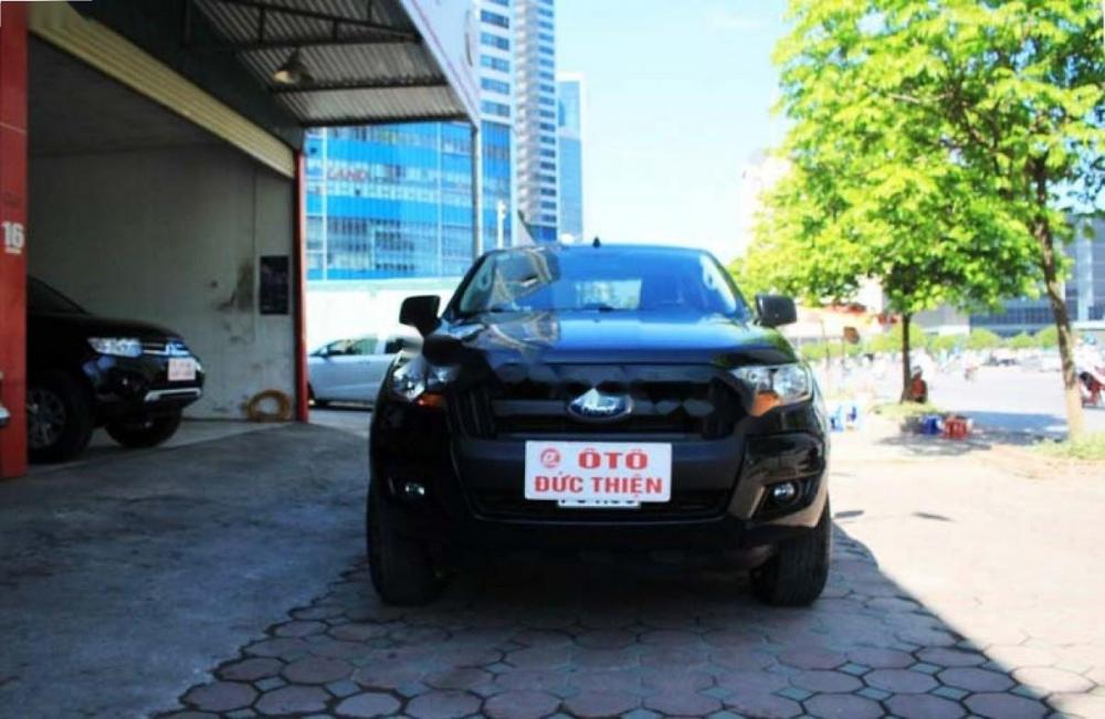 Ford Ranger XL 2.2L 4x4 MT 2015 - Cần bán Ford Ranger XL 2.2L 4x4 MT đời 2015, màu đen, xe nhập, giá 565tr