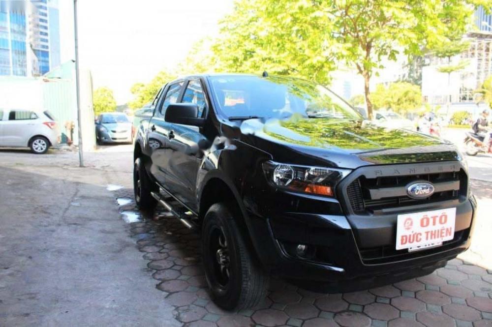 Ford Ranger XL 2.2L 4x4 MT 2015 - Cần bán Ford Ranger XL 2.2L 4x4 MT đời 2015, màu đen, xe nhập, giá 565tr