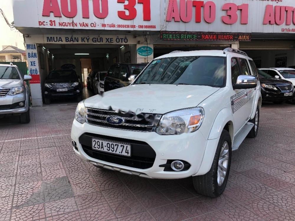 Ford Everest 2.5L 4x2 AT 2013 - Cần bán Ford Everest AT Limited đời 2013, màu trắng