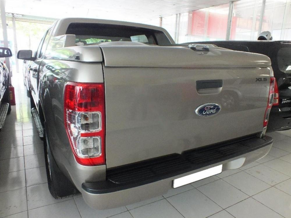 Ford Ranger XLS 2.2L 4x2 MT 2015 - Cần bán xe Ford Ranger XLS sản xuất 2015, nhập khẩu