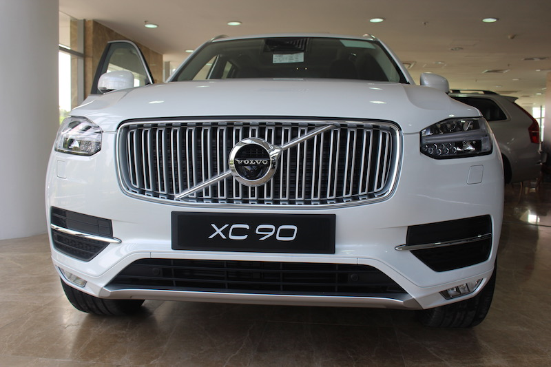 Volvo XC90 2018 - Bán giá xe Volvo XC90 giá 2018 model 2017 màu trắng, đỏ, nâu, đồng, xanh, đen, xám. Lh 0967640046