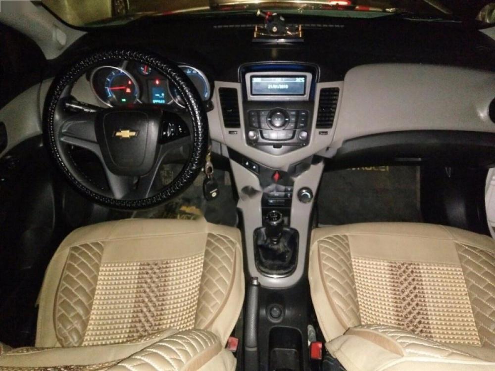 Chevrolet Cruze LS 1.6 MT 2012 - Cần bán Chevrolet Cruze LS 1.6 MT năm sản xuất 2012, màu trắng xe gia đình, 385 triệu