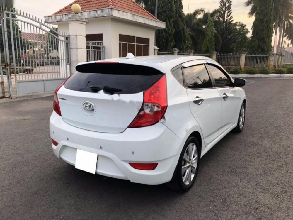 Hyundai Accent 1.4 AT 2014 - Cần bán xe Hyundai Accent 1.4 AT 2014, màu trắng, xe nhập như mới, giá tốt