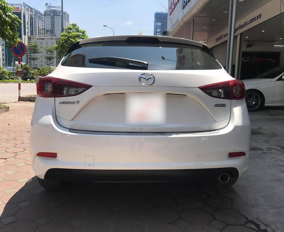 Mazda 3 1.5AT 2017 - Bán Mazda 3 1.5AT đời 2017, màu trắng, giá chỉ 708 triệu