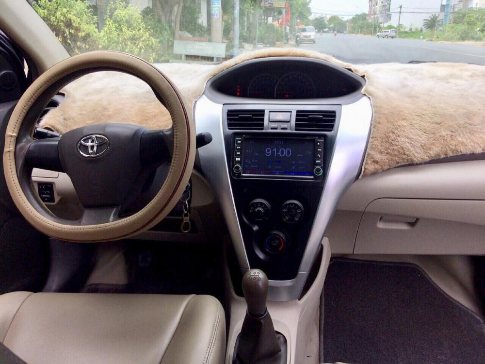 Toyota Vios 1.5 E 2013 - Cần bán Toyota Vios 1.5 E, sản xuất 2013, xe gia đình sử dụng còn zin