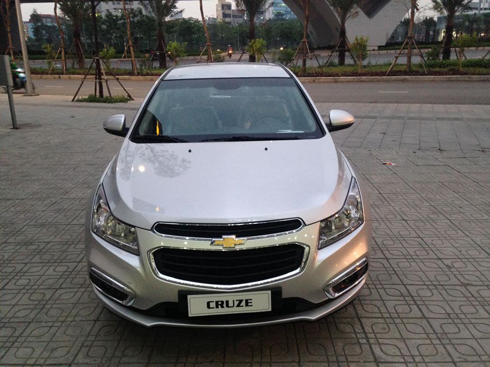 Chevrolet Cruze Mới   MT 2018 - Xe Mới Chevrolet Cruze MT 2018