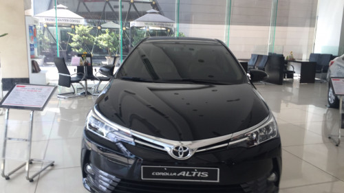 Toyota Corolla altis   1.8G AT  2018 - Bán xe Toyota Corolla altis 1.8G AT năm 2018, màu đen