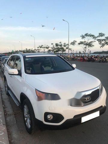 Kia Sorento 2013 - Bán ô tô Kia Sorento năm 2013, màu trắng số sàn