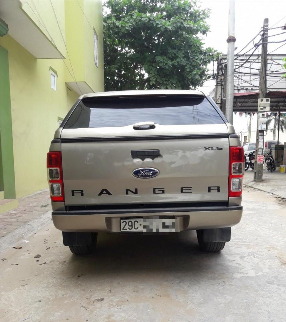 Ford Ranger 2015 - Cần bán Ford Ranger đời 2015, nhập khẩu chính chủ