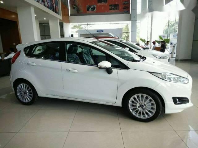 Ford Fiesta 2018 - Bán Ford Fiesta 2018 - Quà tặng tiền mặt kèm phụ kiện full theo xe. Alo em Tuấn Anh 096 69 379 89