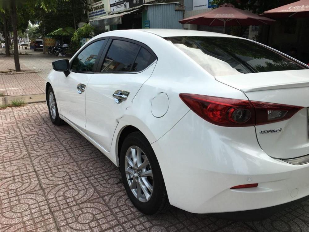 Mazda 3 1.5 AT 2016 - Bán xe Mazda 3 1.5 AT năm sản xuất 2016, màu trắng như mới giá cạnh tranh