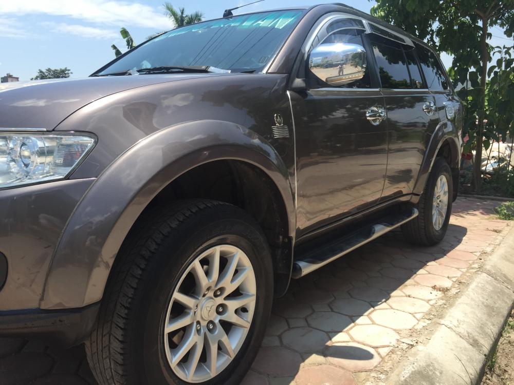 Mitsubishi Pajero Sport D 2013 - Bán Pajero Sport máy dầu, số tự động, ĐK 2013