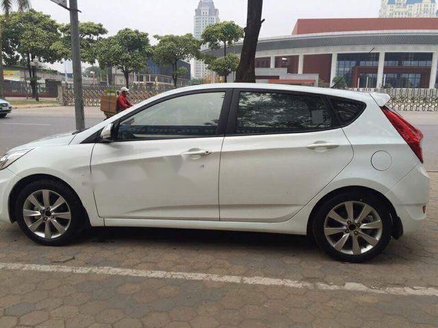 Hyundai Accent 2015 - Cần bán xe Hyundai Accent đời 2015, màu trắng giá cạnh tranh