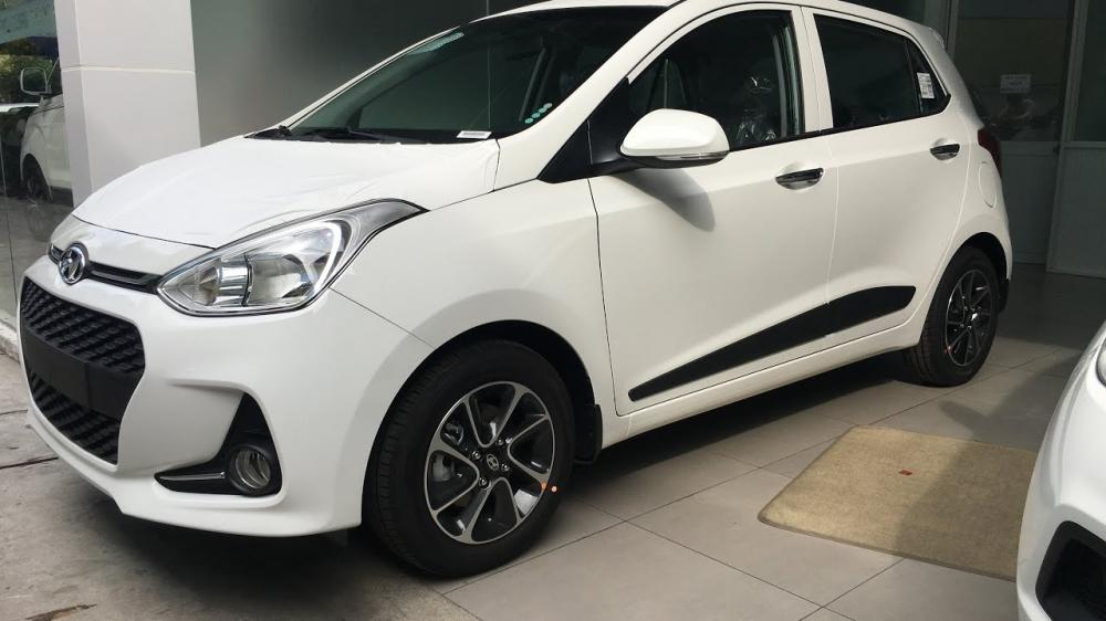 Hyundai Grand i10 1.2 AT 2018 - Bán xe Hyundai Grand i10 đời 2018, màu trắng, nhập khẩu nguyên chiếc, giá tốt