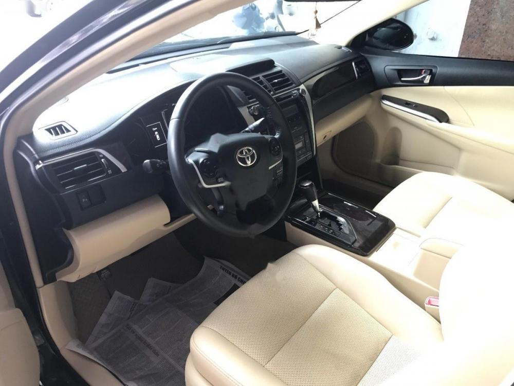 Toyota Camry 2.0E 2015 - Bán Toyota Camry 2.0E đời 2015, màu đen, 860tr