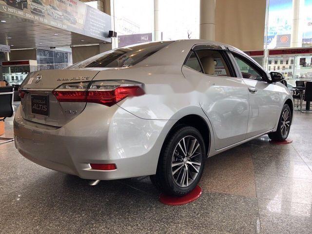 Toyota Corolla altis 2018 - Cần bán xe Toyota Corolla altis năm 2018