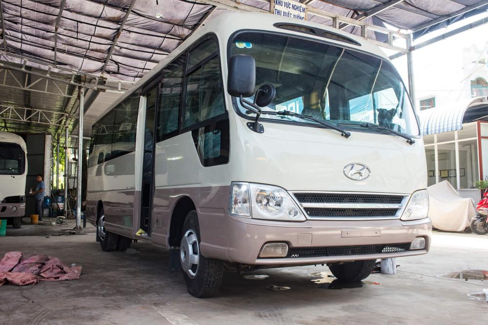 Hyundai County 2010 - Bán xe 29 chỗ Hyundai County 2010 của nhà máy 3/2, đời 2010 màu ghi vàng tại TPHCM