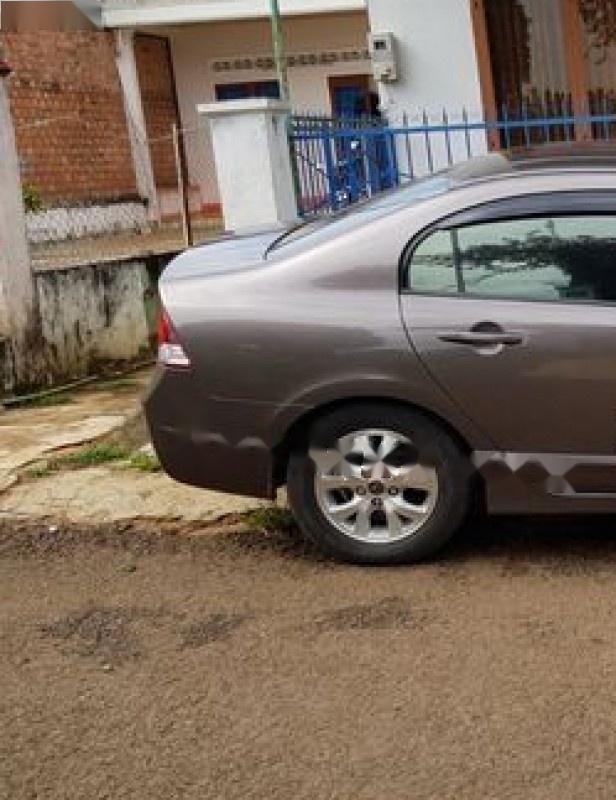 Honda Civic 1.8 MT 2011 - Cần bán gấp Honda Civic 1.8 MT sản xuất 2011, màu xám số sàn