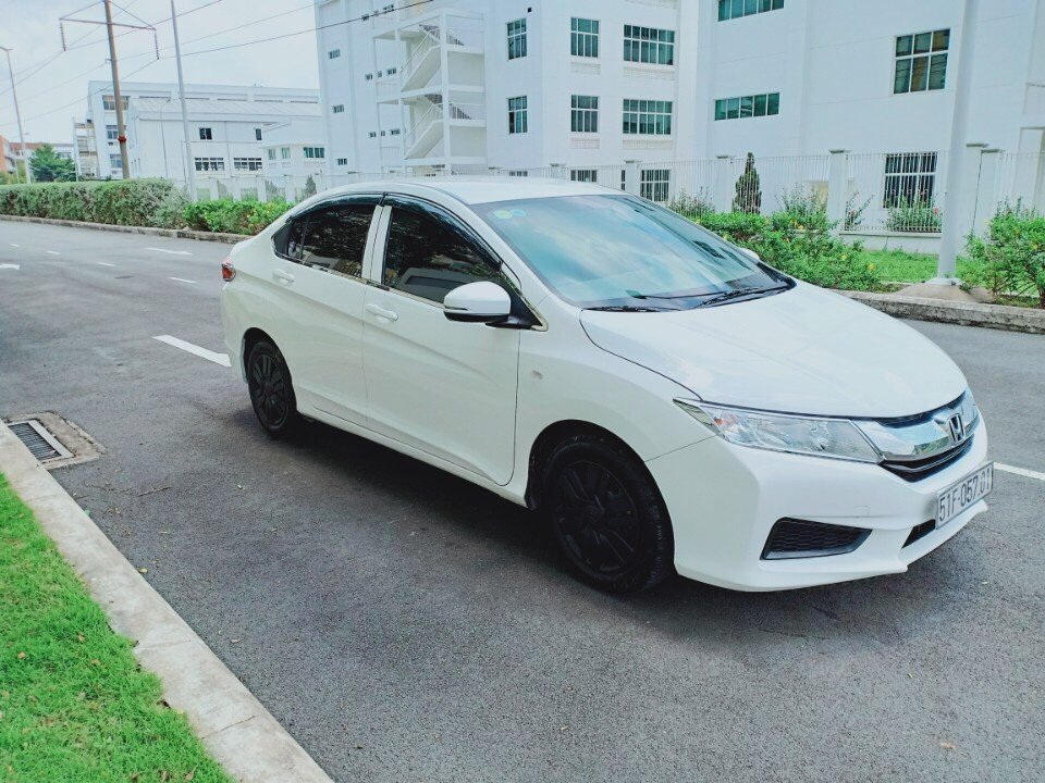 Honda City 1.5MT 2014 - Bán ô tô Honda City 1.5MT năm sản xuất 2014, màu trắng