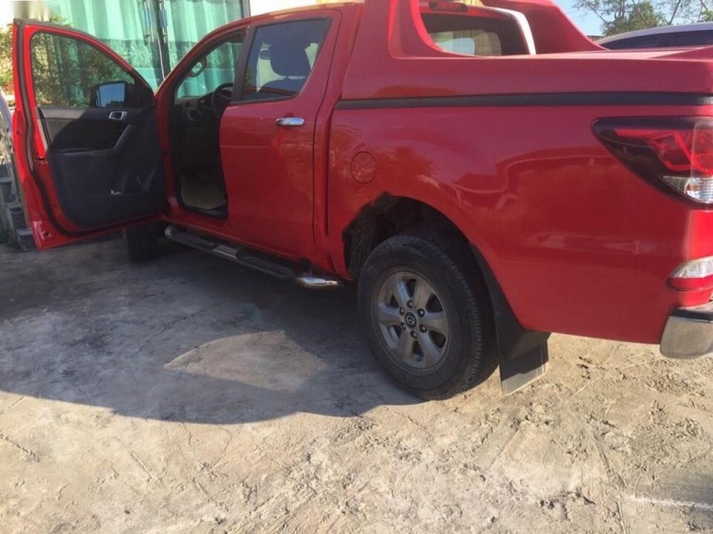 Mazda BT 50 2.2L 4x4 MT 2016 - Cần bán gấp Mazda BT 50 2.2L 4x4 MT sản xuất 2016, màu đỏ, nhập khẩu nguyên chiếc giá cạnh tranh