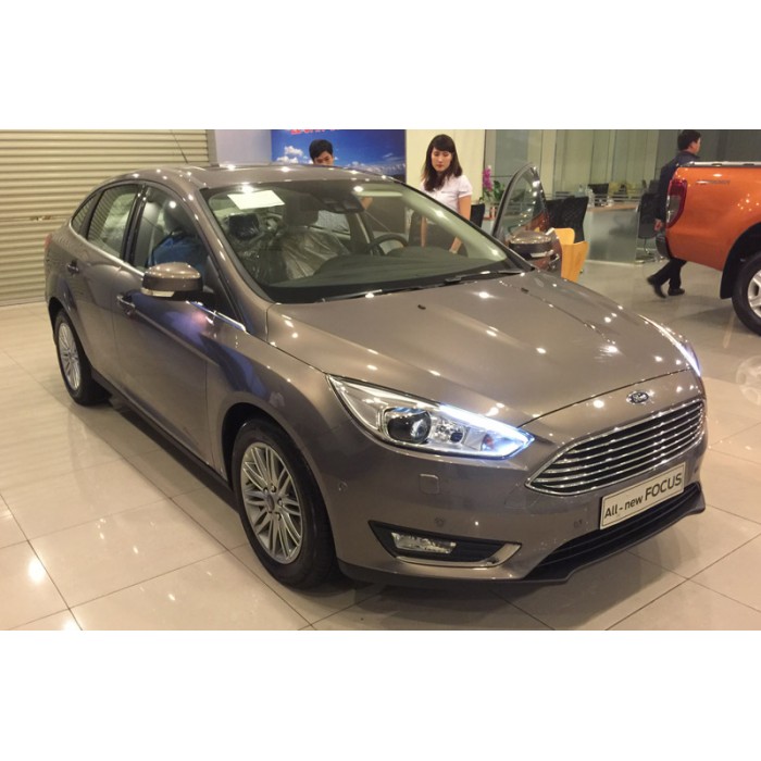 Ford Focus 1.5 titanium 2018 - Bán Ford Focus 1.5 Titanium đời 2018, mới đủ màu giao ngay, giá cả phải chăng, mua bán nhanh gọn