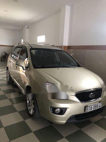 Kia Carens 2011 - Bán Kia Carens 2011, màu vàng cát