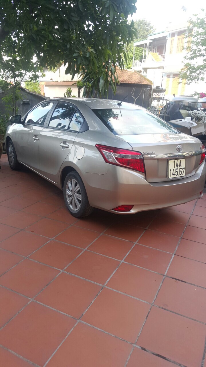 Toyota Vios 2014 - Cần bán xe Toyota Vios năm 2014, màu bạc, 520tr