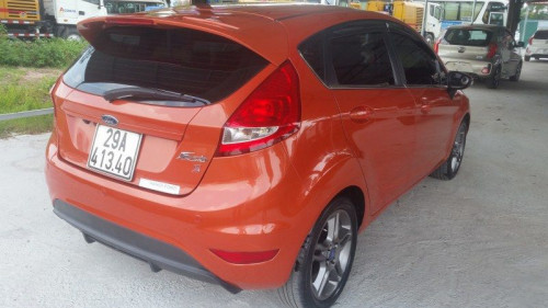 Ford Fiesta  1.6 AT  2011 - Chính chủ bán Ford Fiesta 1.6 AT 2011, màu đỏ cam