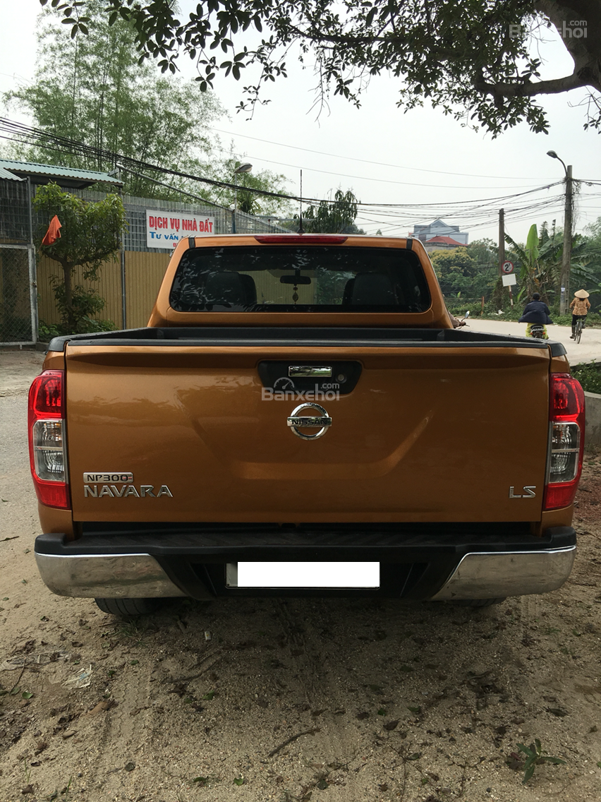 Nissan Navara SL  2015 - Bán xe Nissan Navara đời 2015 màu vàng đồng, giá chỉ 560 triệu, xe nhập