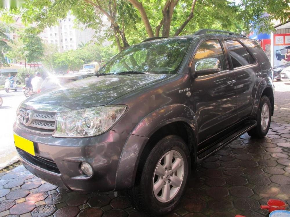 Toyota Fortuner 2.7V 4x4 AT 2010 - Cần bán lại xe Toyota Fortuner 2.7V sản xuất năm 2010, màu xám