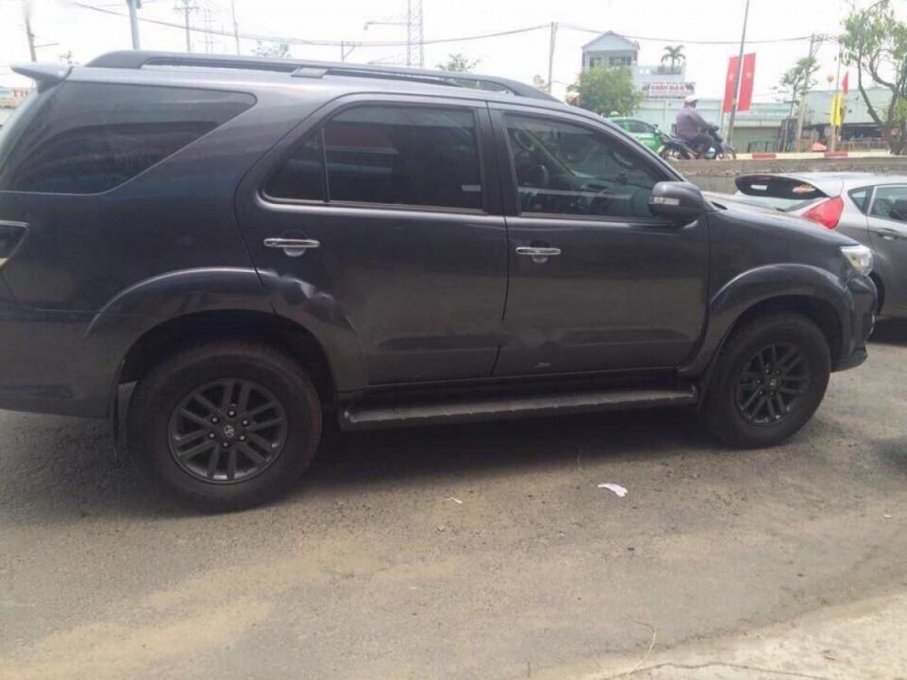 Toyota Fortuner 2.5G 2016 - Bán Toyota Fortuner 2.5G 2016, màu xám, giá 895tr