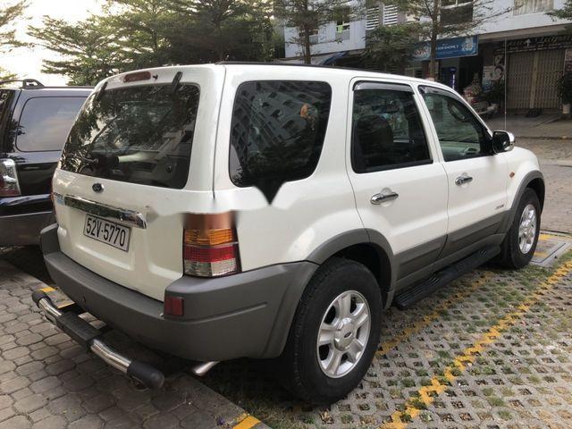 Ford Escape   2.0  2004 - Bán xe Ford Escape 2.0 sản xuất năm 2004, màu trắng, giá tốt