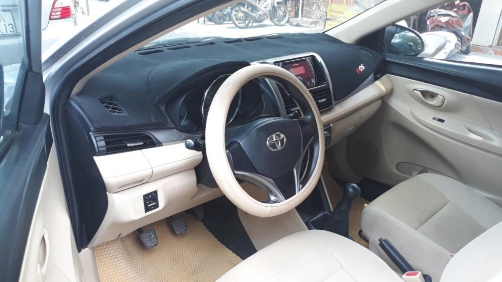 Toyota Vios E 2015 - Chính chủ cần bán Toyota Vios E, màu bạc