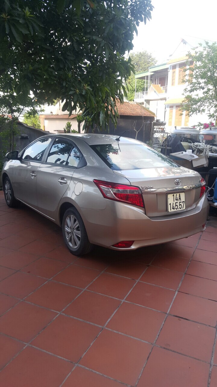 Toyota Vios 2014 - Cần bán xe Toyota Vios năm 2014, màu bạc, 520tr