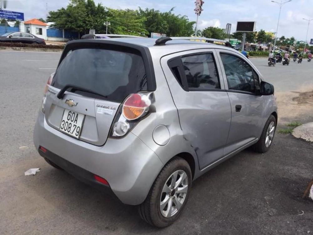 Chevrolet Spark LS 1.2 MT 2011 - Bán Chevrolet Spark LS 1.2 MT đời 2011, màu bạc chính chủ, giá 186tr