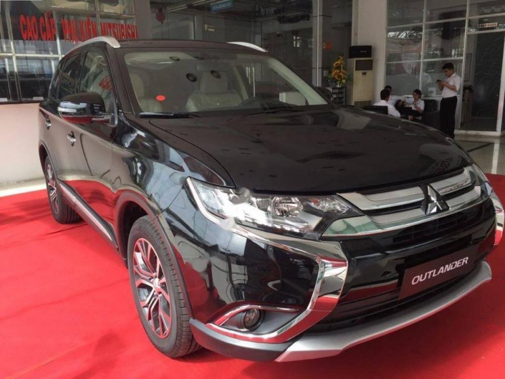 Mitsubishi Stavic 2.0 CVT 2018 - Bán Mitsubishi Outlander 2.0 CVT sản xuất năm 2018, màu đen giá cạnh tranh