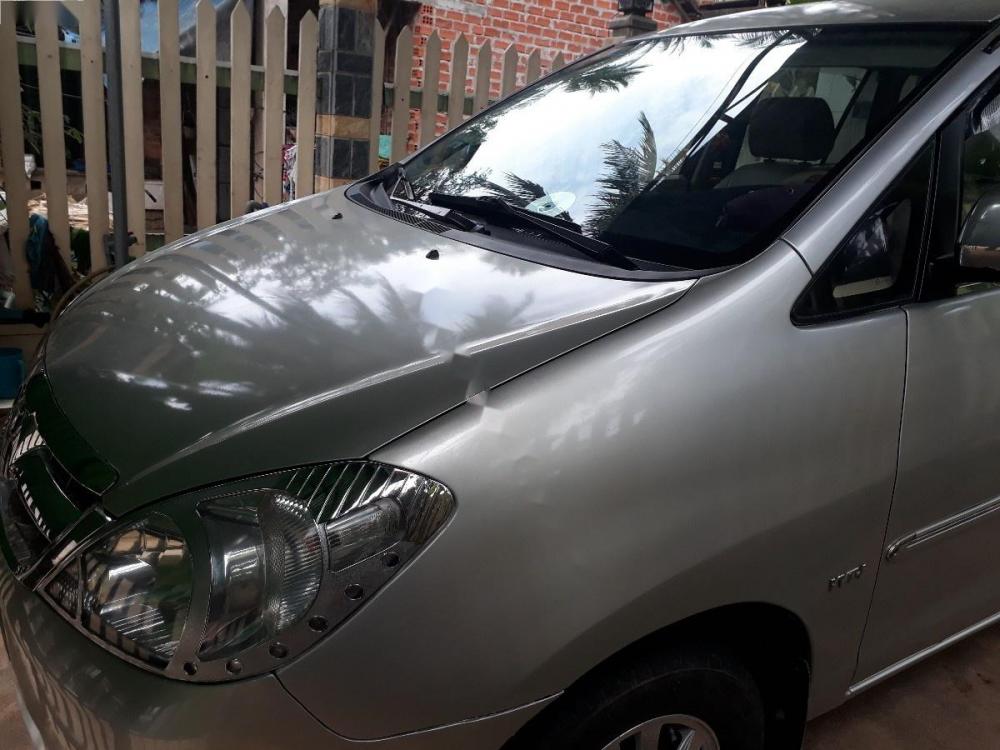 Toyota Innova 2.0 MT 2008 - Cần bán xe Toyota Innova 2.0 MT đời 2008, màu bạc như mới giá cạnh tranh