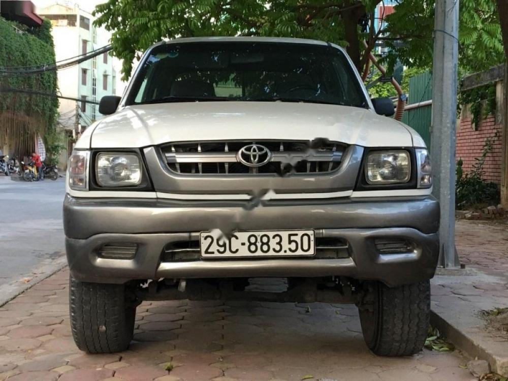 Toyota Hilux GL 2005 - Bán xe Toyota Hilux GL năm 2005, màu trắng, nhập khẩu nguyên chiếc