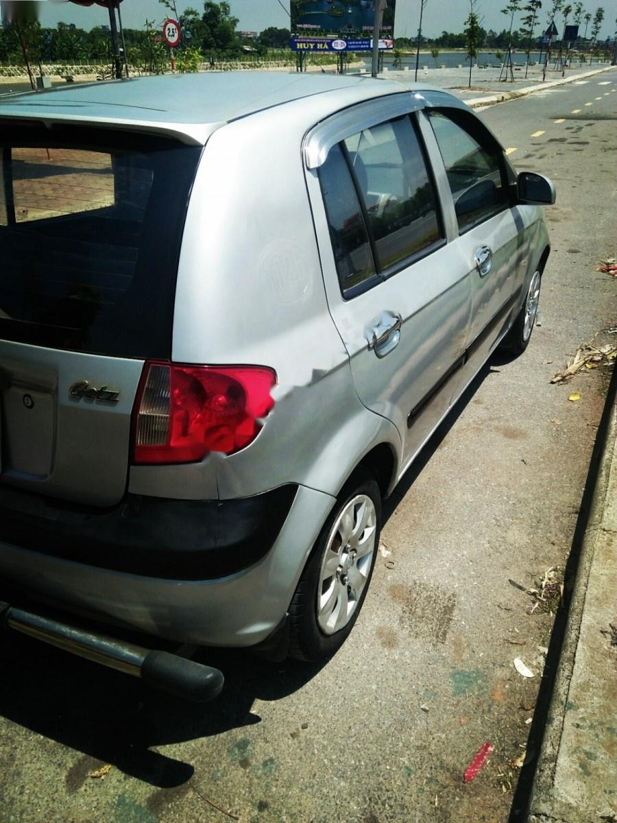 Hyundai Getz 1.1 MT 2009 - Cần bán Hyundai Getz 1.1 MT sản xuất 2009, màu bạc, nhập khẩu nguyên chiếc, giá tốt